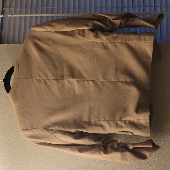 Jacket - Picture 2 of 4